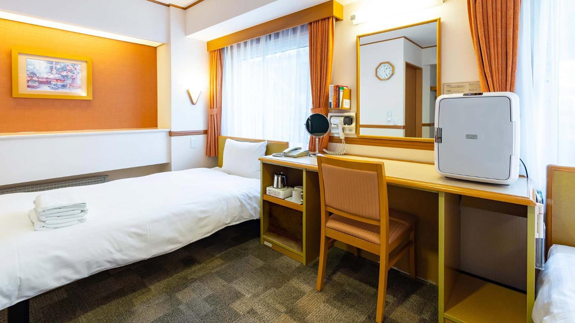 Toyoko Inn Chiba Minato Ekimae Δωμάτιο φωτογραφία